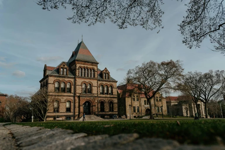 IVY LEAGUE SUCCESS WITH EARLY DECISION ACCEPTANCES 